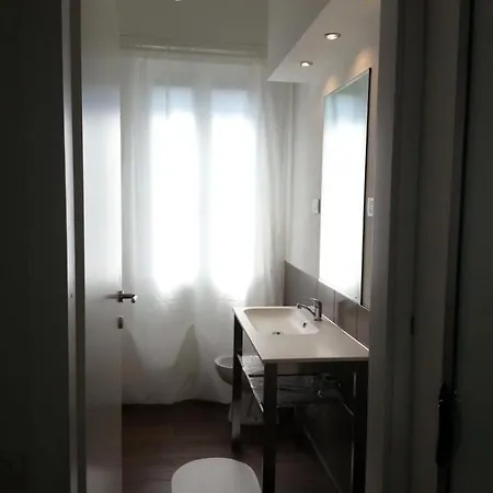 Design Flat And Private Garden Apartament