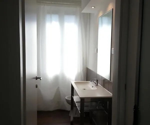 Design Flat And Private Garden Apartmán