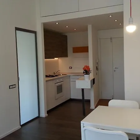 Design Flat And Private Garden Apartman *
